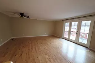 12 W Meadow Ln, Middletown, CT 06457 - Photo 6