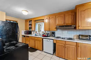 12 Garth Rd, Manchester, CT 06042 - Photo 10