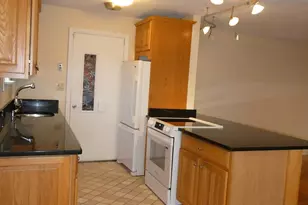 195 W Walk, West Haven, CT 06516 - Photo 4