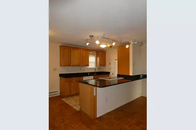 195 West Walk, West Haven, CT 06516 - Photo 4