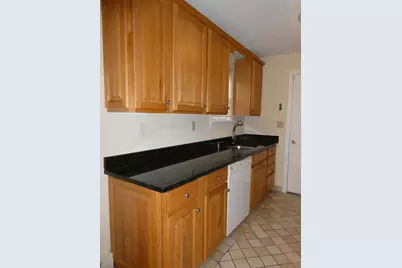 195 West Walk, West Haven, CT 06516 - Photo 6