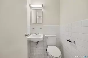 195 W Walk, West Haven, CT 06516 - Photo 6