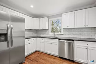 125 Twin Brook Rd, Hamden, CT 06514 - Photo 10