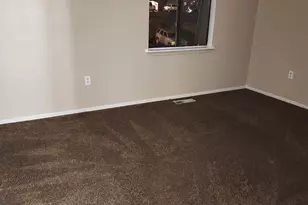 47 Trolley Crossing Ln, Middletown, CT 06457 - Photo 6