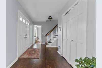 32 Macmath Drive, Trumbull, CT 06611 - Photo 4