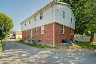 38 Landin St, Woodbridge, CT 06525 - Photo 2