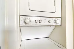 37 Ferris Ave, Norwalk, CT 06854 - Photo 8