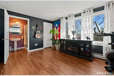 32 Burr Avenue, Middletown, CT 06457 - Photo 14