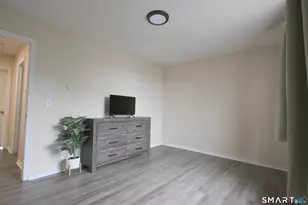 24 Blue Ridge Dr, Waterbury, CT 06704 - Photo 12