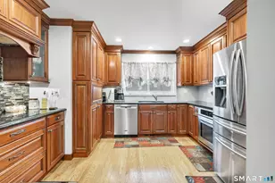 5 Meeting House Ln, Shelton, CT 06484 - Photo 10