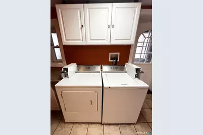 696 Main Street, Middletown, CT 06457 - Photo 8