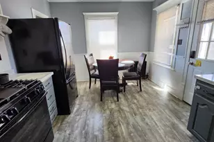 14 Union St, Manchester, CT 06042 - Photo 2