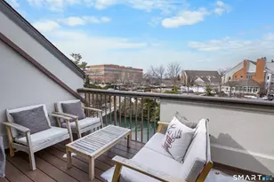 105 Harbor Dr, Stamford, CT 06902 - Photo 12