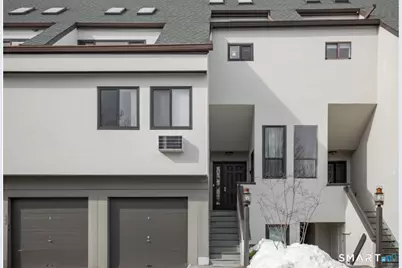 105 Harbor Drive #112, Stamford, CT 06902 - Photo 2