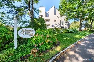 73 Harbor Dr, Stamford, CT 06902 - Photo 2