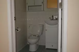 32 W Walk, West Haven, CT 06516 - Photo 12