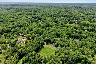 8 Norfield Woods Rd, Weston, CT 06883 - Photo 4