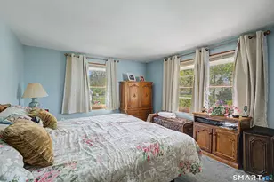 13 Reynolds Dr, Wallingford, CT 06492 - Photo 10