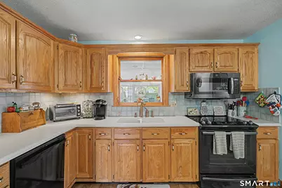 13 Reynolds Drive, Wallingford, CT 06492 - Photo 6