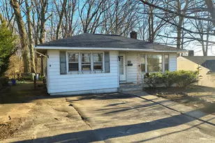 402 Homestead Ave, Waterbury, CT 06705 - Photo 1