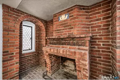 6 West Hill Drive, West Hartford, CT 06119 - Photo 10