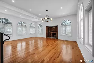 6 W Hill Dr, West Hartford, CT 06119 - Photo 8