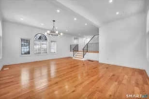 6 W Hill Dr, West Hartford, CT 06119 - Photo 12