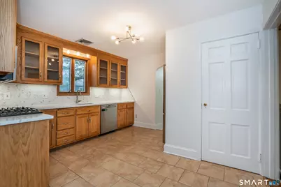 225 Auburn Road, West Hartford, CT 06119 - Photo 16