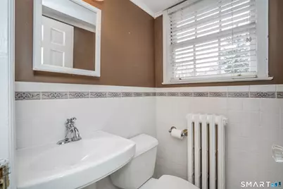 225 Auburn Road, West Hartford, CT 06119 - Photo 18