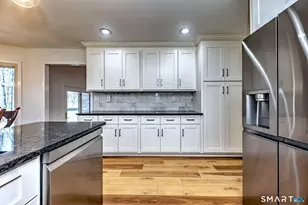 48 Nancy Dr, Monroe, CT 06468 - Photo 10