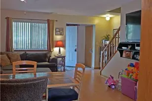 11 MacIntosh Ln, Ansonia, CT 06401 - Photo 6