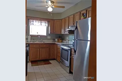 11 Macintosh Lane #11, Ansonia, CT 06401 - Photo 2