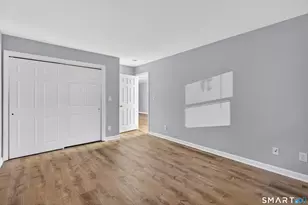 345 Glendale Ave, Bridgeport, CT 06606 - Photo 12