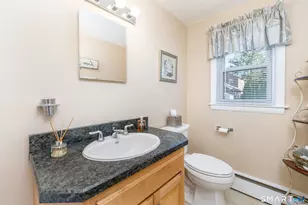 88 Hawley St, Newington, CT 06111 - Photo 12