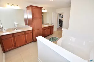 19 Lexie Ln, South Windsor, CT 06074 - Photo 32