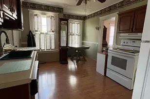 211 S Whittlesey Ave, Wallingford, CT 06492 - Photo 2