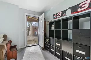 8 Parker St, Danbury, CT 06811 - Photo 30