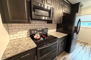 161 Pheasant Ln, Branford, CT 06405 - Photo 10