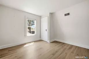 9 Lemay St, West Hartford, CT 06107 - Photo 30