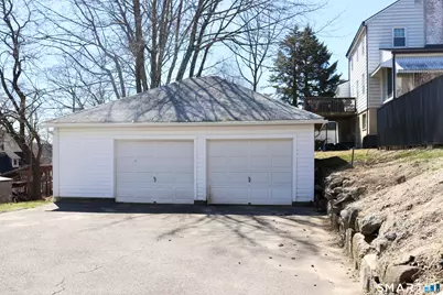 4 Shelton Street, Derby, CT 06418 - Photo 24