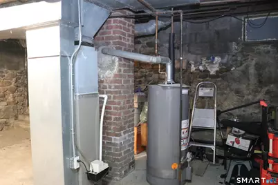 4 Shelton Street, Derby, CT 06418 - Photo 28