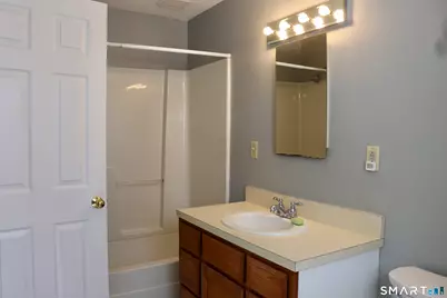 4 Shelton Street, Derby, CT 06418 - Photo 12