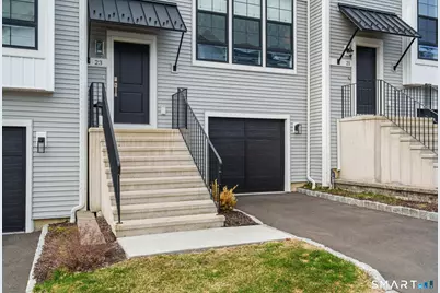 23 East Cross Trail #23, Danbury, CT 06810 - Photo 2