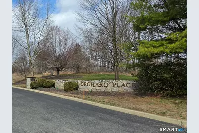 20 Orchard Street #112, Brookfield, CT 06804 - Photo 1