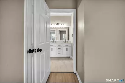 31 High Street #5207, East Hartford, CT 06118 - Photo 32