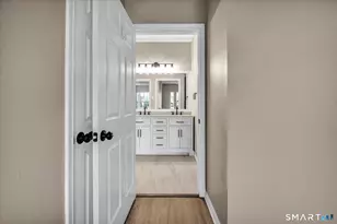 31 High St, East Hartford, CT 06118 - Photo 32