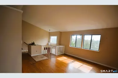 215 Saxonwood Road, Fairfield, CT 06824 - Photo 6