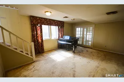 215 Saxonwood Road, Fairfield, CT 06824 - Photo 20