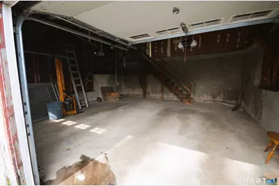 215 Saxonwood Road, Fairfield, CT 06824 - Photo 24