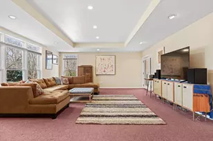 7 Mcguire Rd, Trumbull, CT 06611 - Photo 16